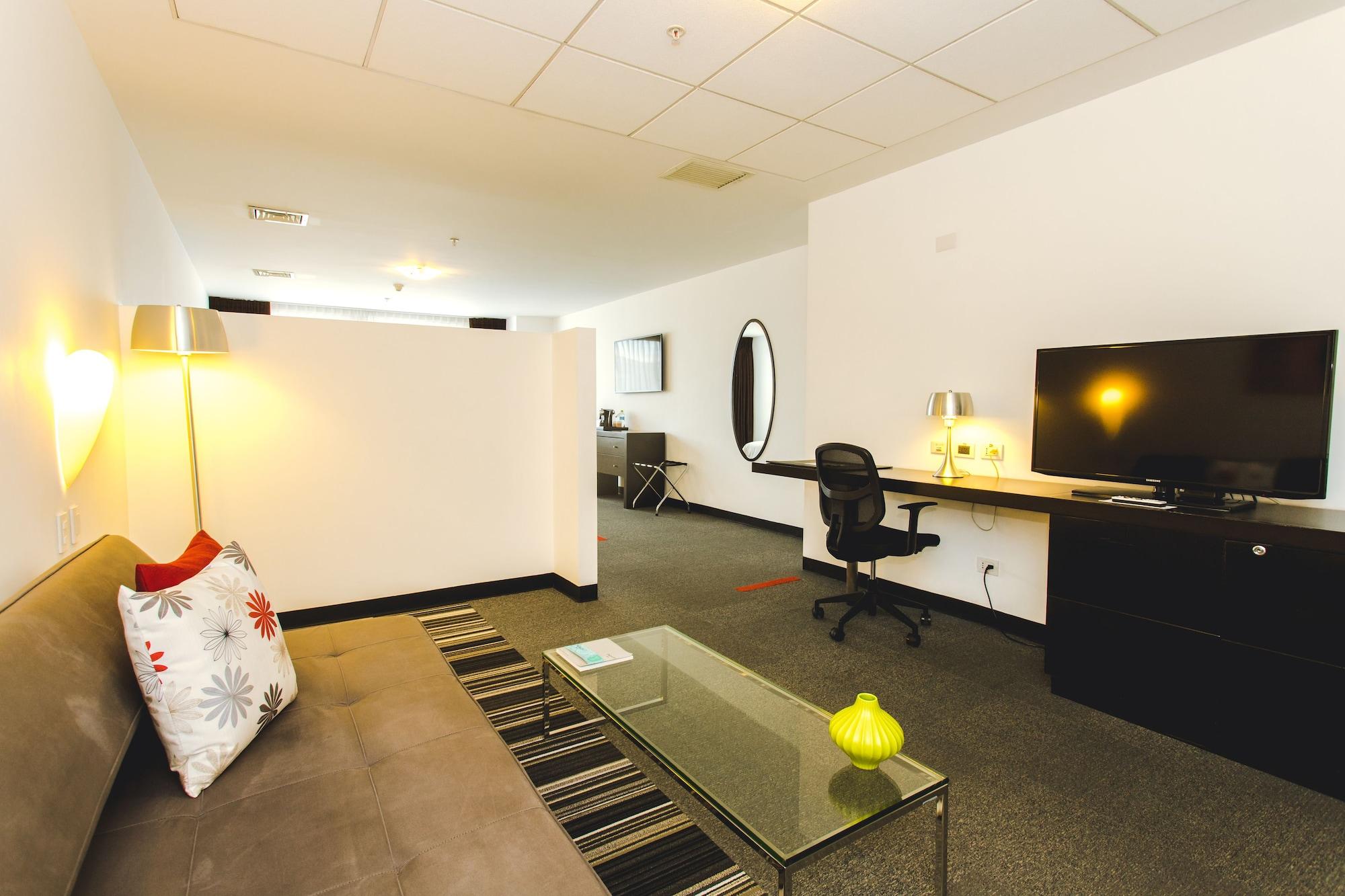 Costa Del Sol Wyndham Airport Hotel Lima