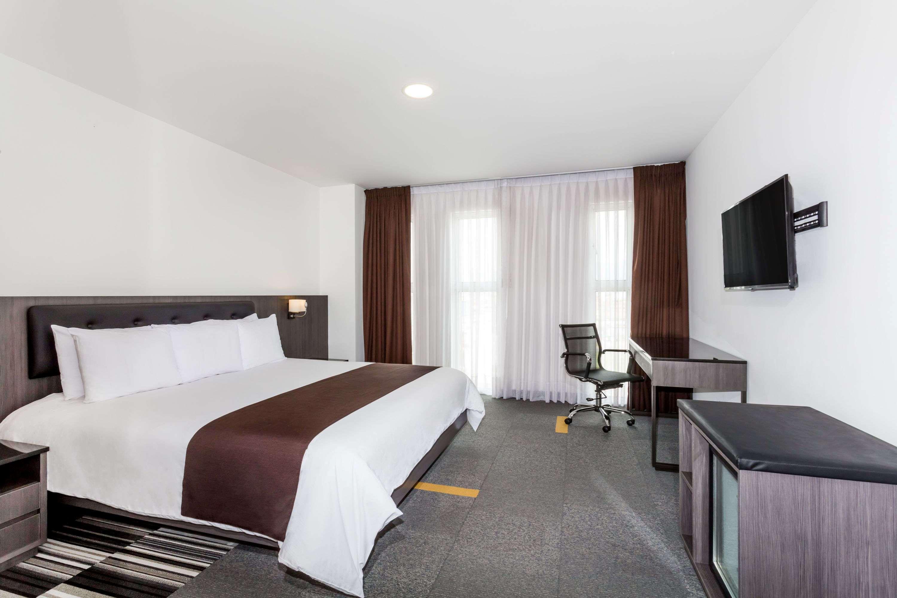 Costa Del Sol Wyndham Airport Hotel Lima