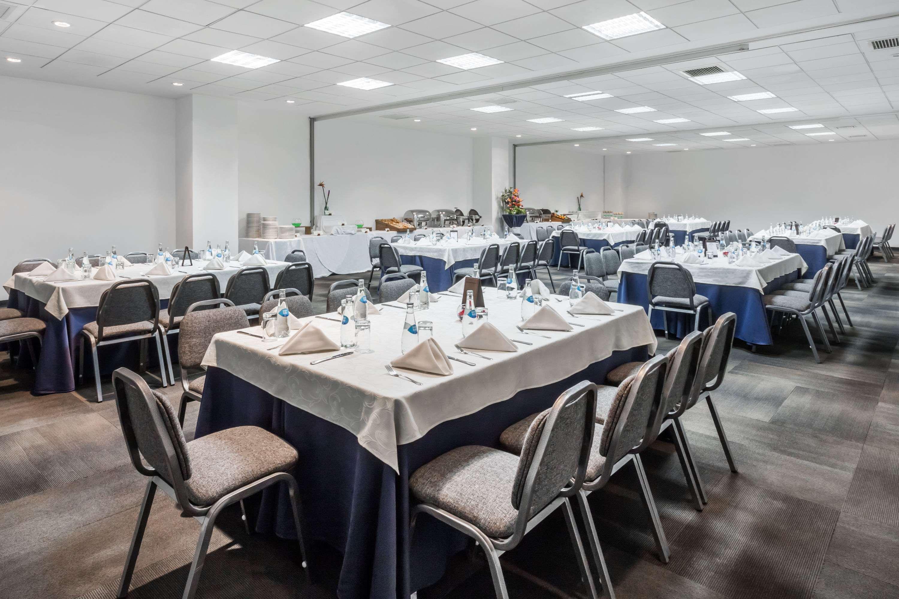 Costa Del Sol Wyndham Airport Hotel 4*