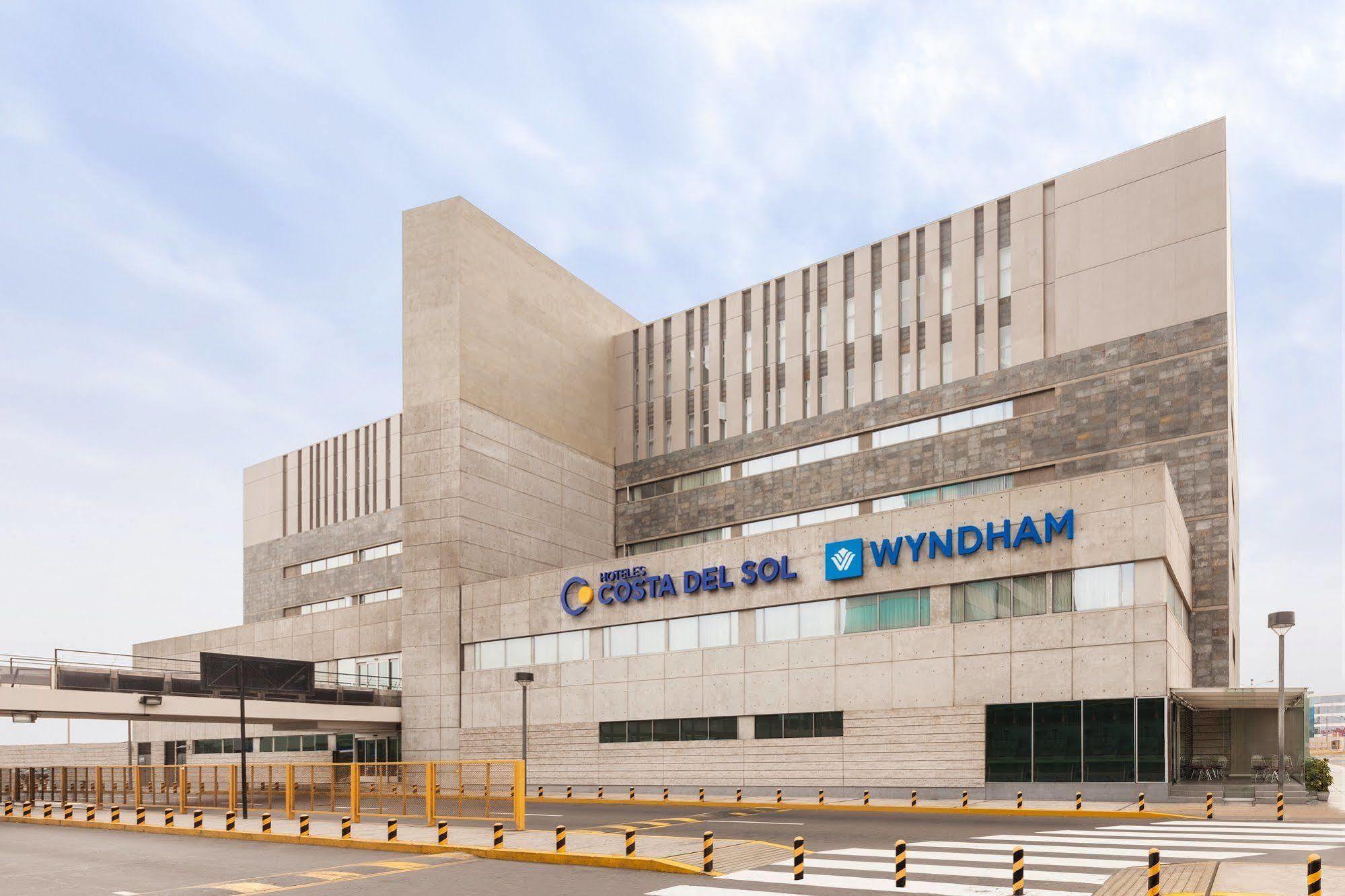 Costa Del Sol Wyndham Airport Lima