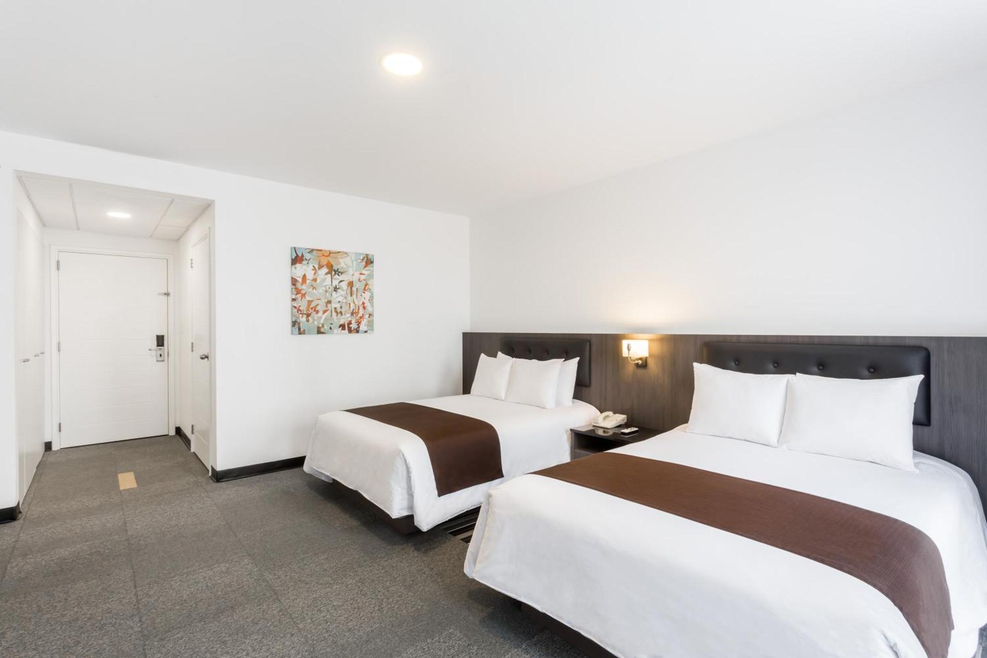 Costa Del Sol Wyndham Airport Hotel 4*
