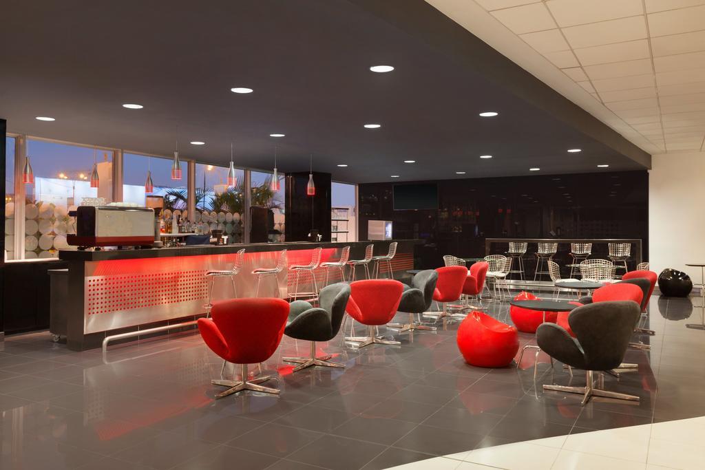 Hotel Costa Del Sol Wyndham Airport 4*
